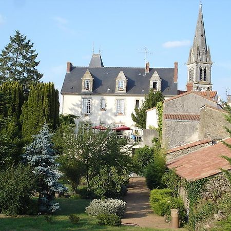 Le Petit Chateau - Tiffauges Proche Puy Dufou Екстер'єр фото