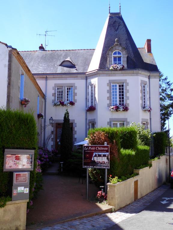 Le Petit Chateau - Tiffauges Proche Puy Dufou Екстер'єр фото